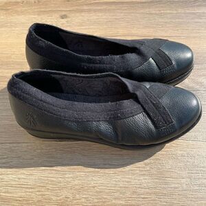 Fly London Bobi Black Leather Shoe - size 6.5/37